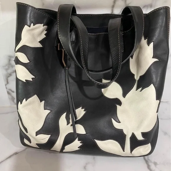 STUNNING Frye large floral tote!